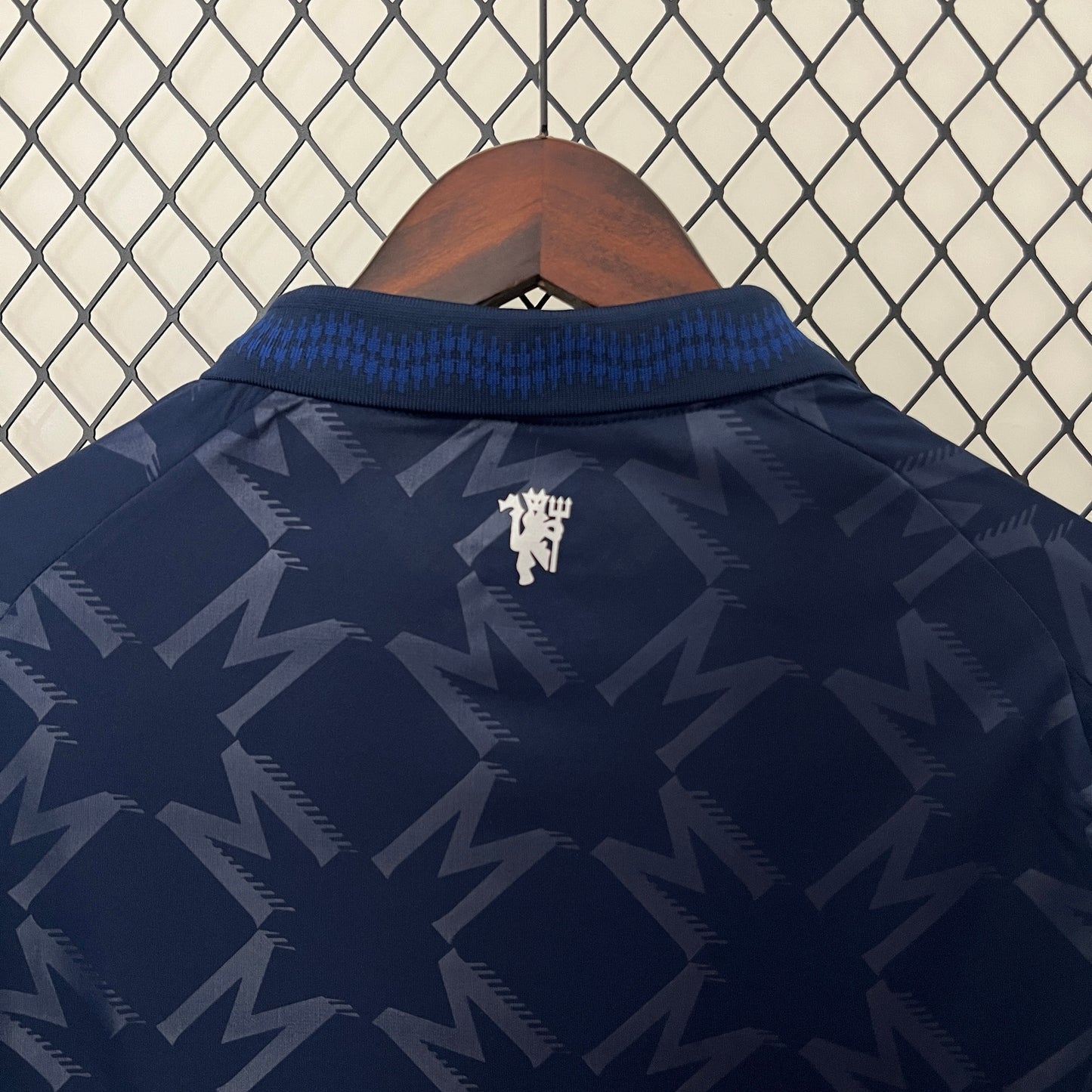 MANCHESTER UNITED AWAY 24/25