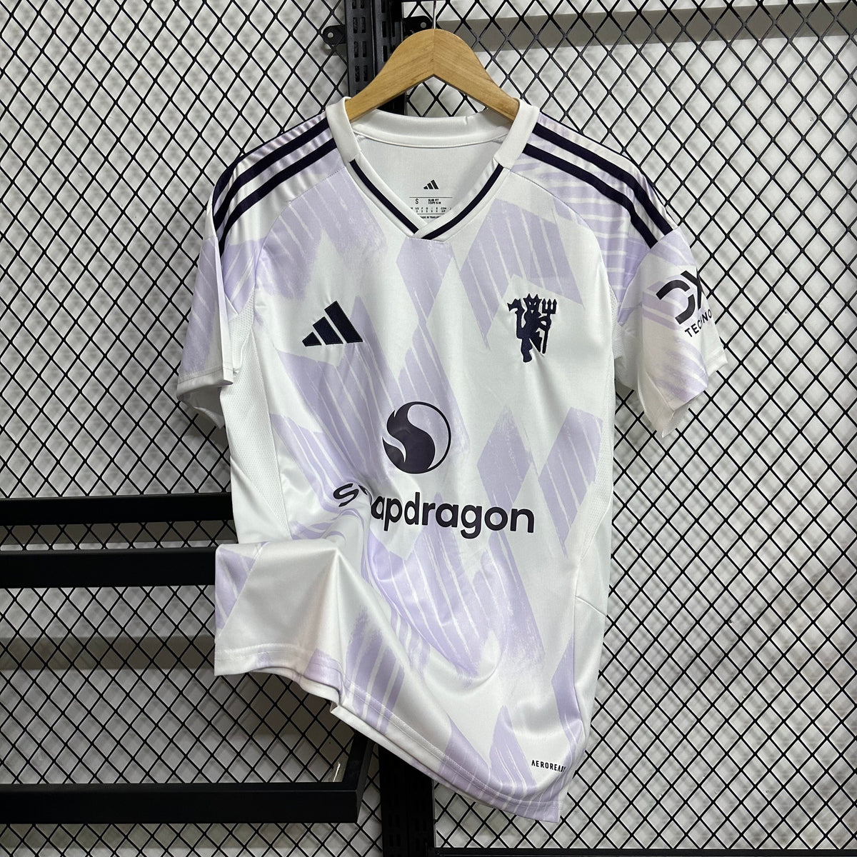 Mutd Kit Manchester United 2025-2026 Third Kit – FootyCrew