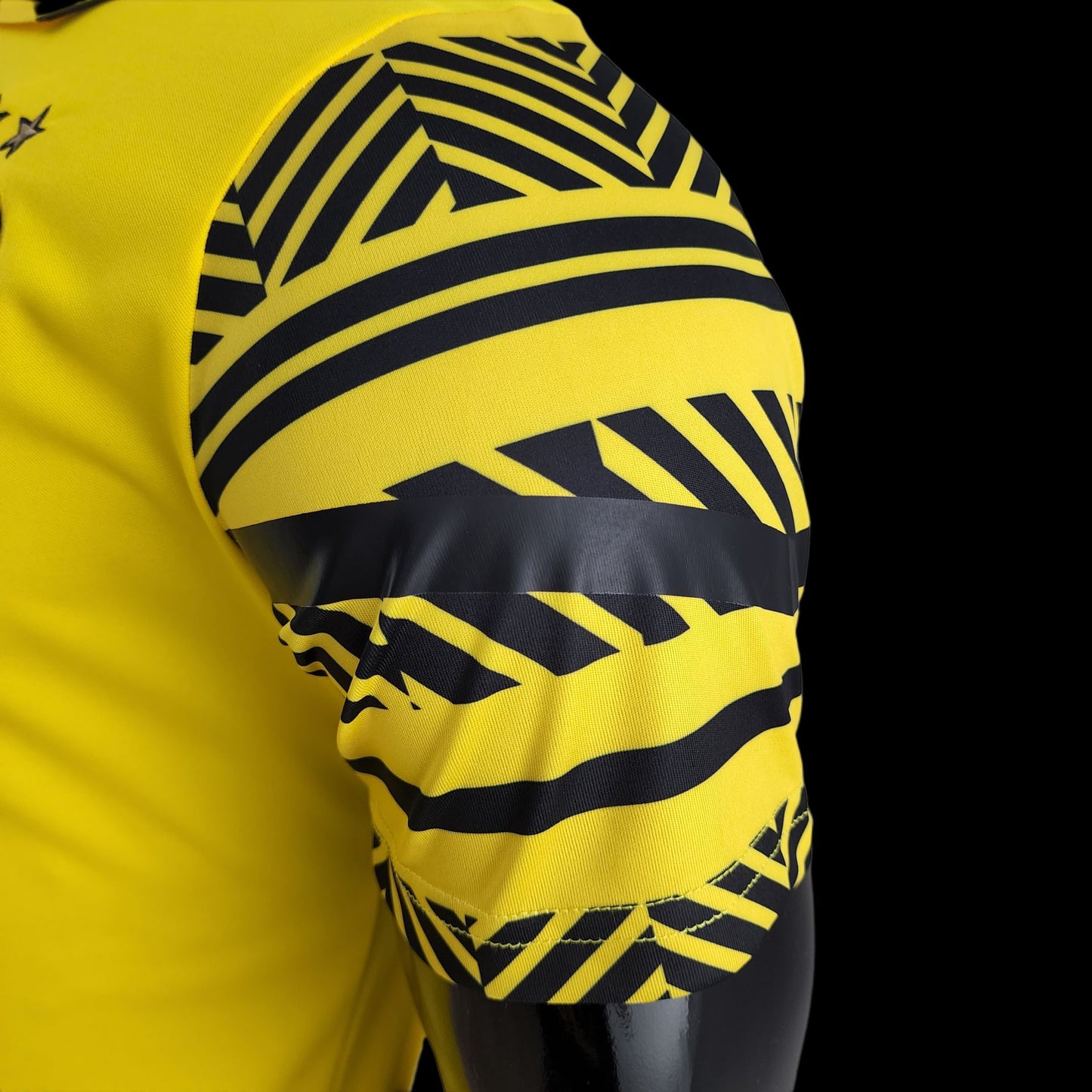 BORUSSIA DORTMUND POLO AMARELO 22/23